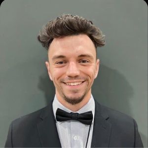 Meet your Posher, Adam